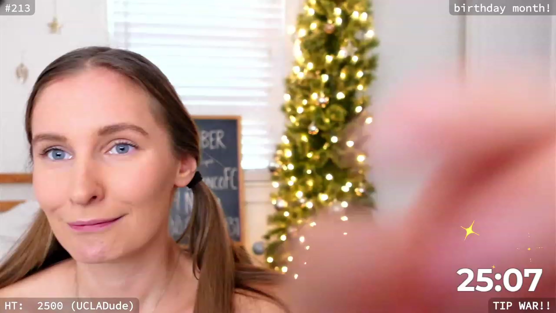 Gallery image thumbnail from hi_ella's myfreecams stream on, 12/16/2023, 21:48 image 3 of 20