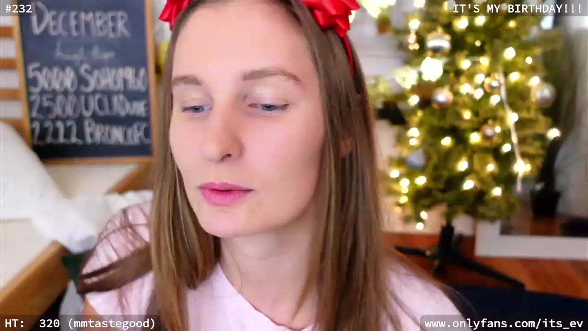 Gallery image thumbnail from hi_ella's myfreecams stream on, 12/28/2023, 01:30 image 6 of 20