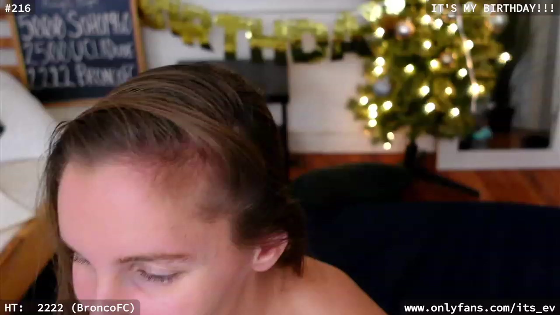 Gallery image thumbnail from hi_ella's myfreecams stream on, 12/28/2023, 03:27 image 15 of 20
