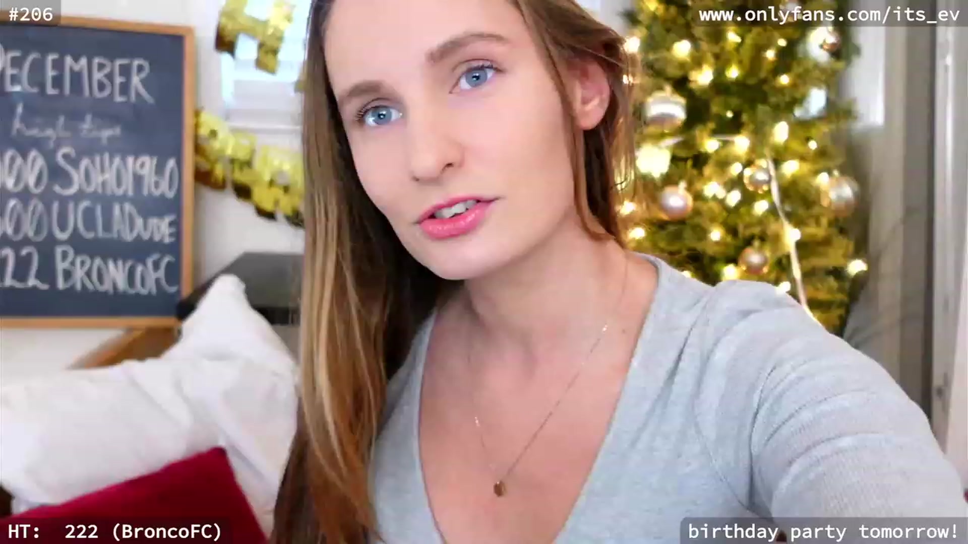 Gallery image thumbnail from hi_ella's myfreecams stream on, 12/29/2023, 19:56 image 4 of 20