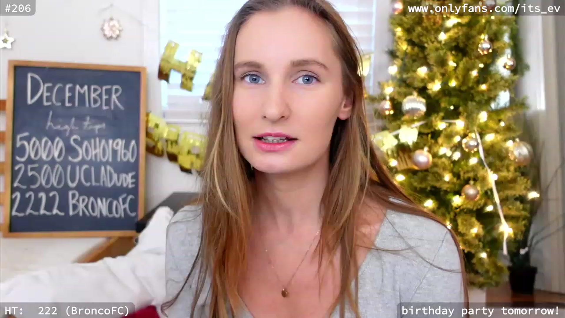Gallery image thumbnail from hi_ella's myfreecams stream on, 12/29/2023, 19:56 image 7 of 20