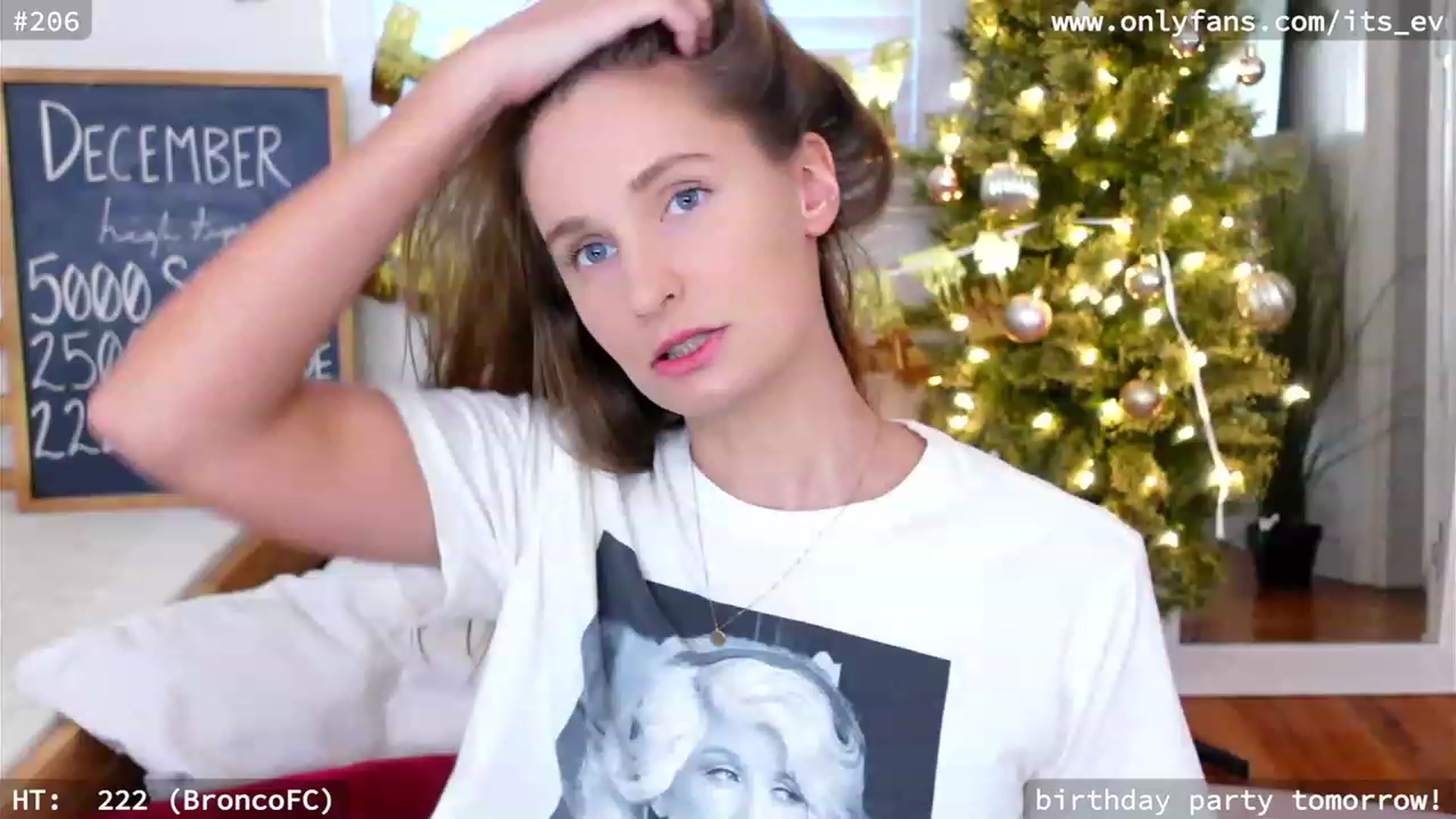 Gallery image thumbnail from hi_ella's myfreecams stream on, 12/29/2023, 19:56 image 18 of 20