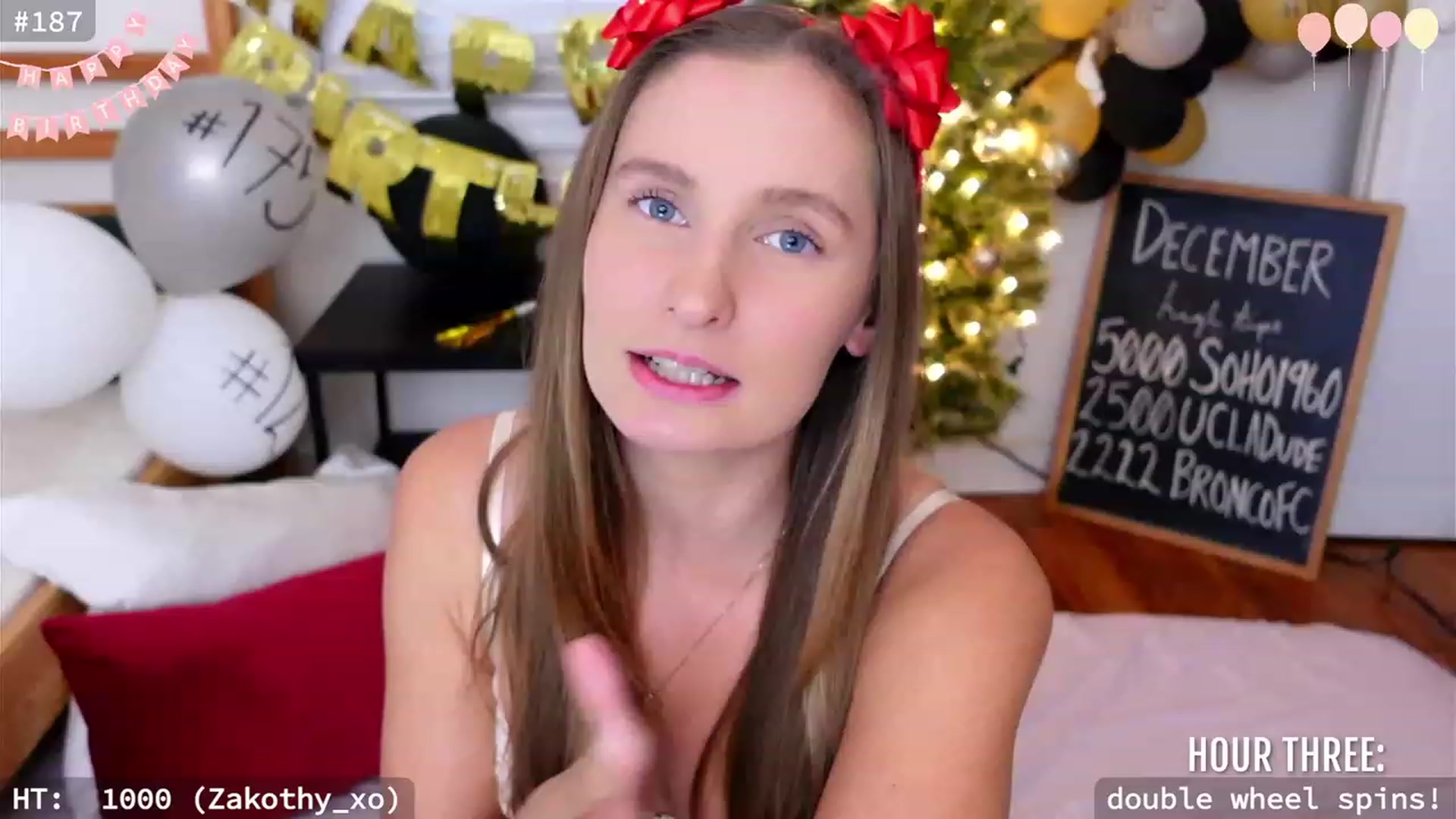 Gallery image thumbnail from hi_ella's myfreecams stream on, 12/30/2023, 23:15 image 2 of 20