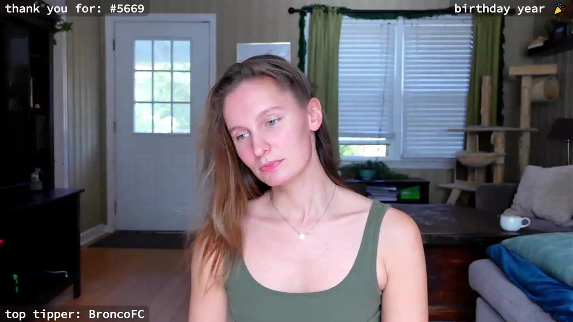 Gallery image thumbnail from hi_ella's myfreecams stream on, 01/13/2024, 18:32 image 3 of 20