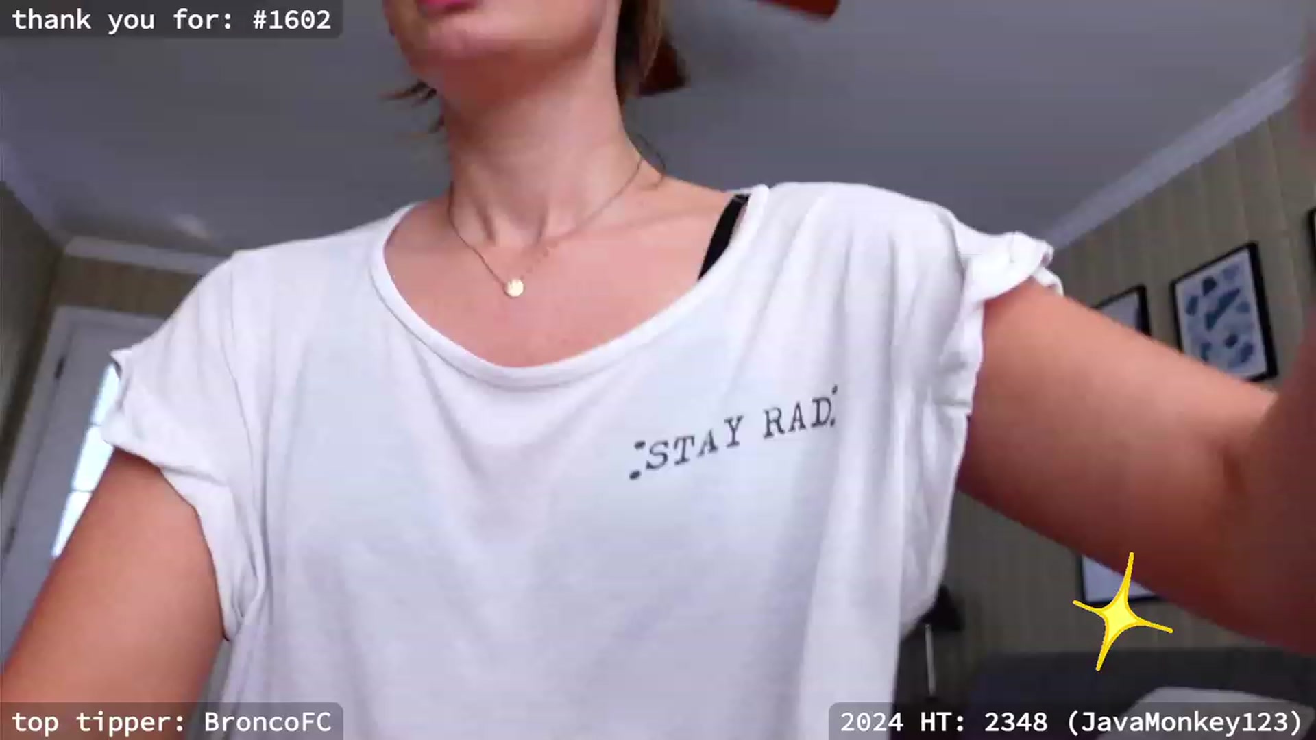 Gallery image thumbnail from hi_ella's myfreecams stream on, 01/27/2024, 20:00 image 12 of 20