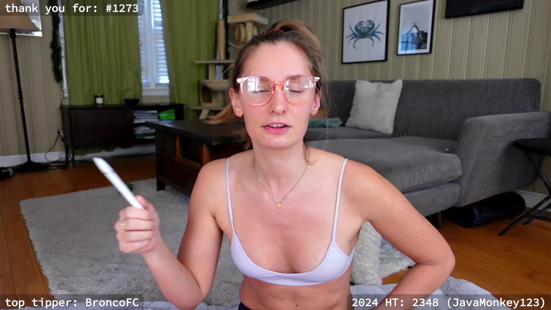 Gallery image thumbnail from hi_ella's myfreecams stream on, 01/28/2024, 19:16 image 2 of 20