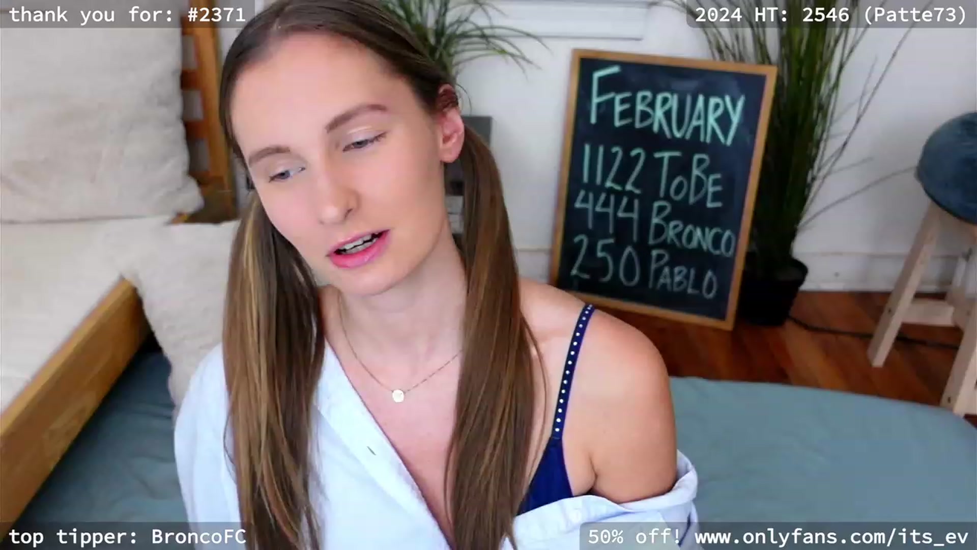 Gallery image thumbnail from hi_ella's myfreecams stream on, 02/09/2024, 02:35 image 19 of 20