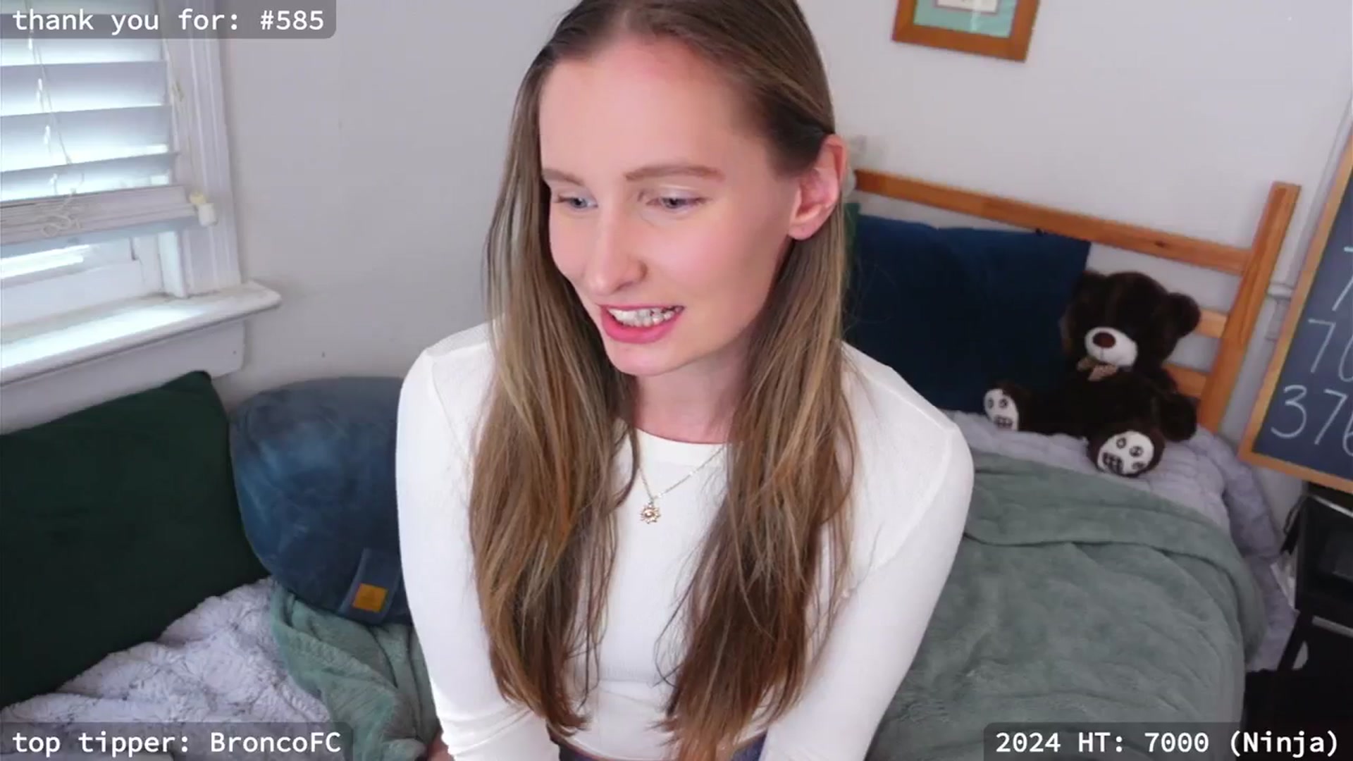 Gallery image thumbnail from hi_ella's myfreecams stream on, 02/23/2024, 21:49 image 12 of 20