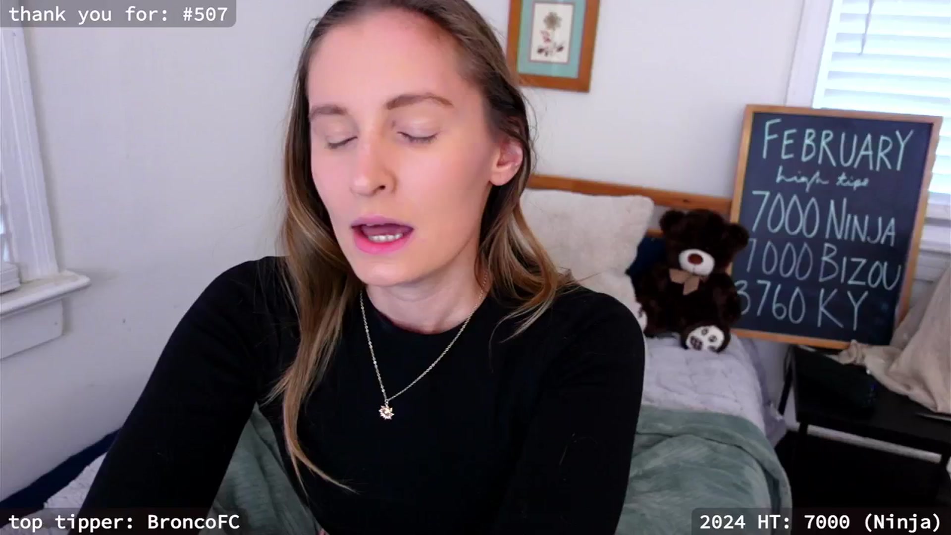 Gallery image thumbnail from hi_ella's myfreecams stream on, 02/25/2024, 20:41 image 7 of 20