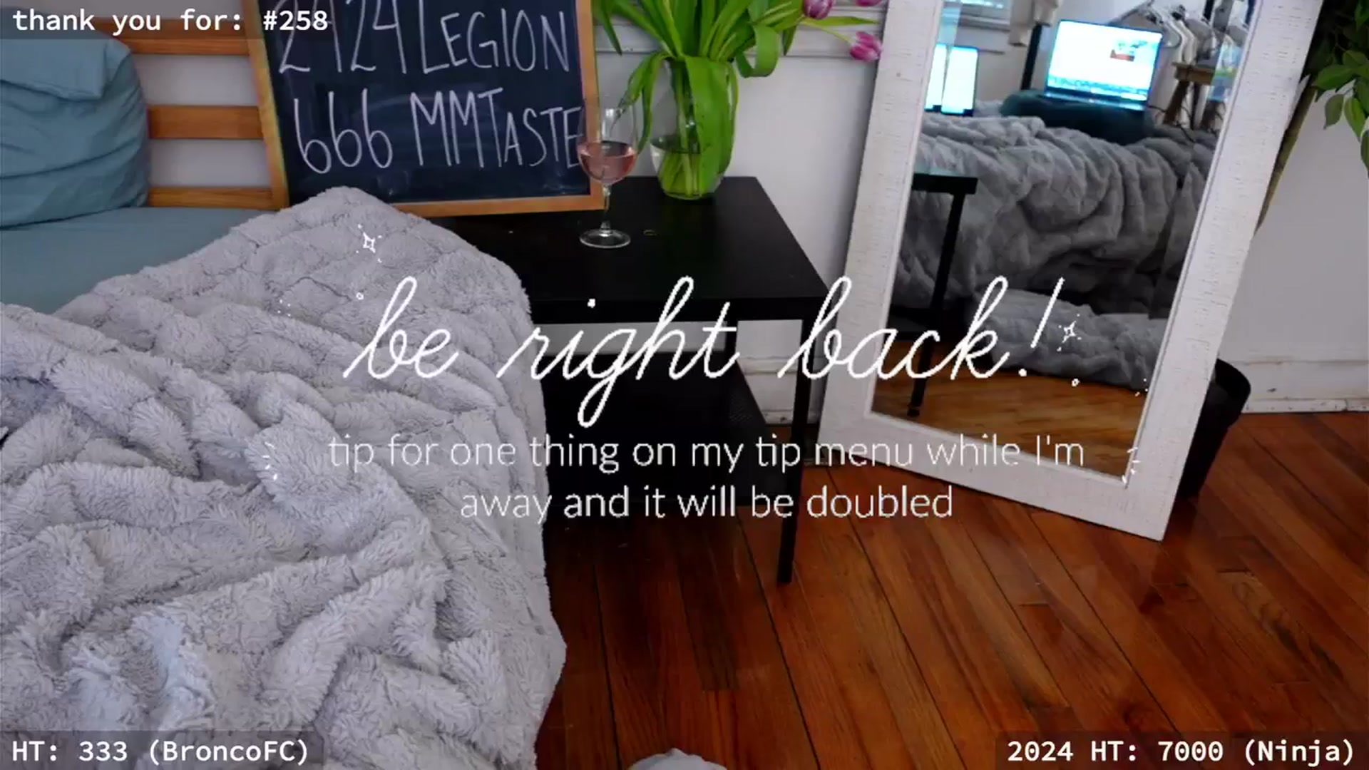 Gallery image thumbnail from hi_ella's myfreecams stream on, 03/10/2024, 21:15 image 6 of 20