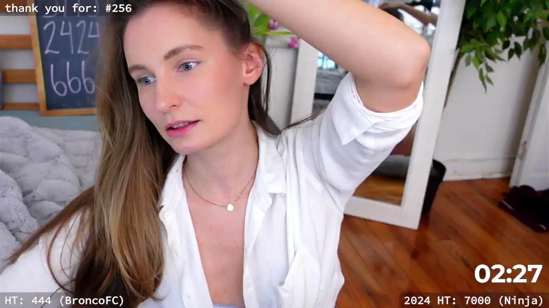 Gallery image thumbnail from hi_ella's myfreecams stream on, 03/10/2024, 21:53 image 17 of 20
