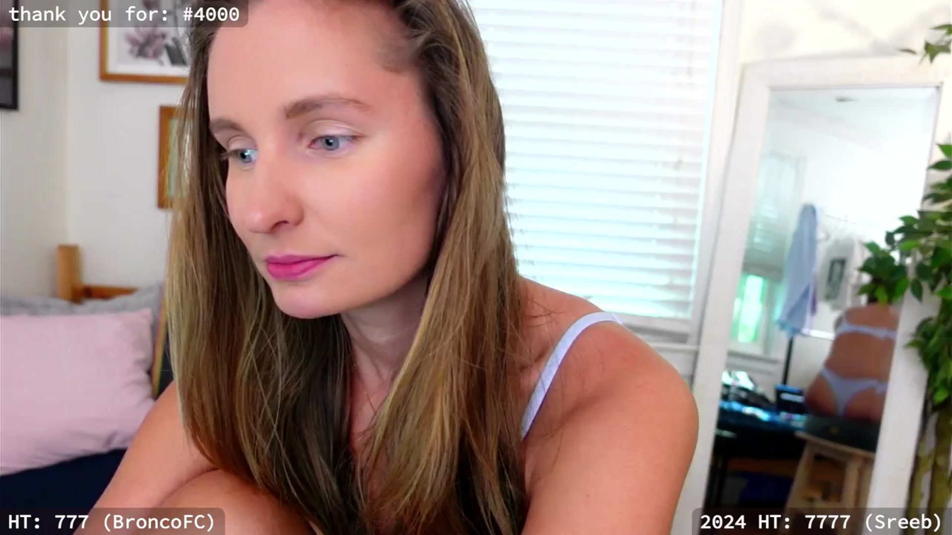 Gallery image thumbnail from hi_ella's myfreecams stream on, 04/06/2024, 21:01 image 16 of 20