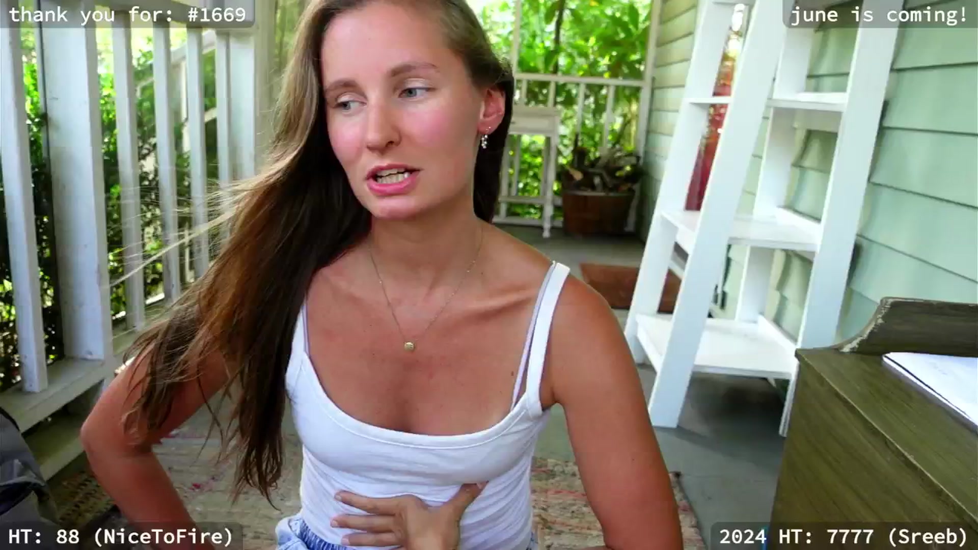 Gallery image thumbnail from hi_ella's myfreecams stream on, 05/26/2024, 19:11 image 15 of 20