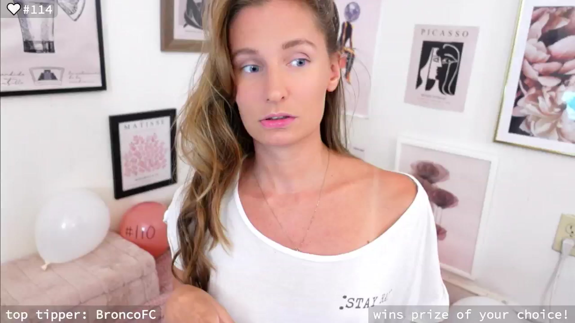 Gallery image thumbnail from hi_ella's myfreecams stream on, 06/28/2024, 03:15 image 16 of 20