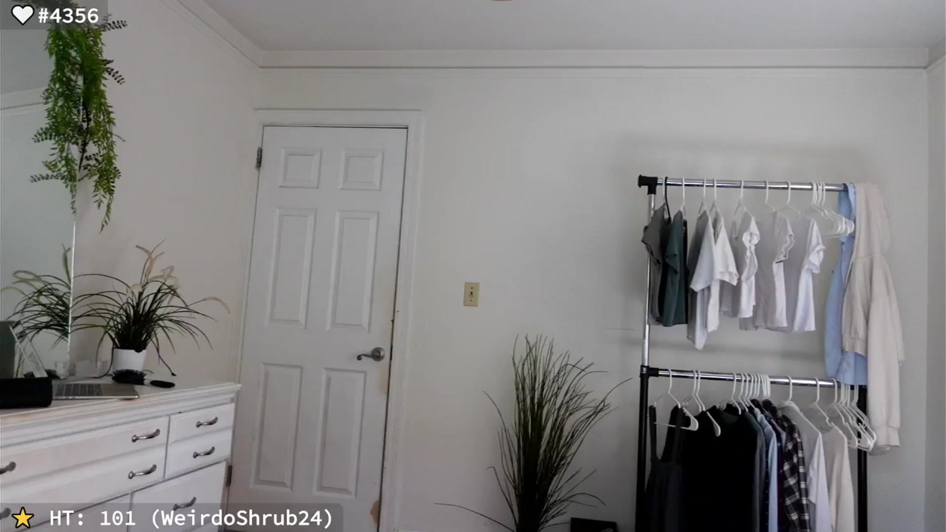 Gallery image thumbnail from hi_ella's myfreecams stream on, 08/10/2024, 21:17 image 1 of 20