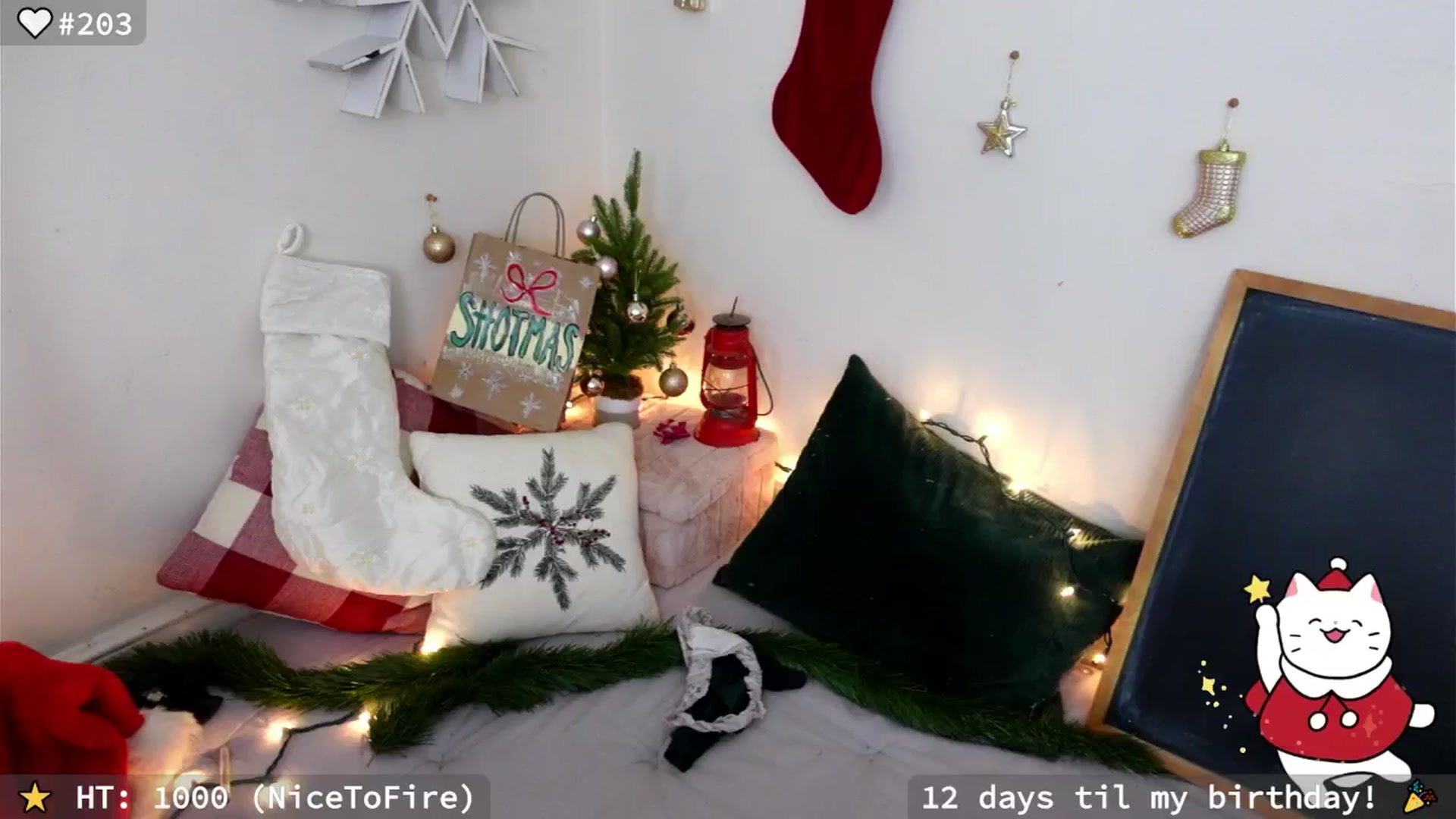 Gallery image thumbnail from hi_ella's myfreecams stream on, 12/15/2024, 22:02 image 14 of 20