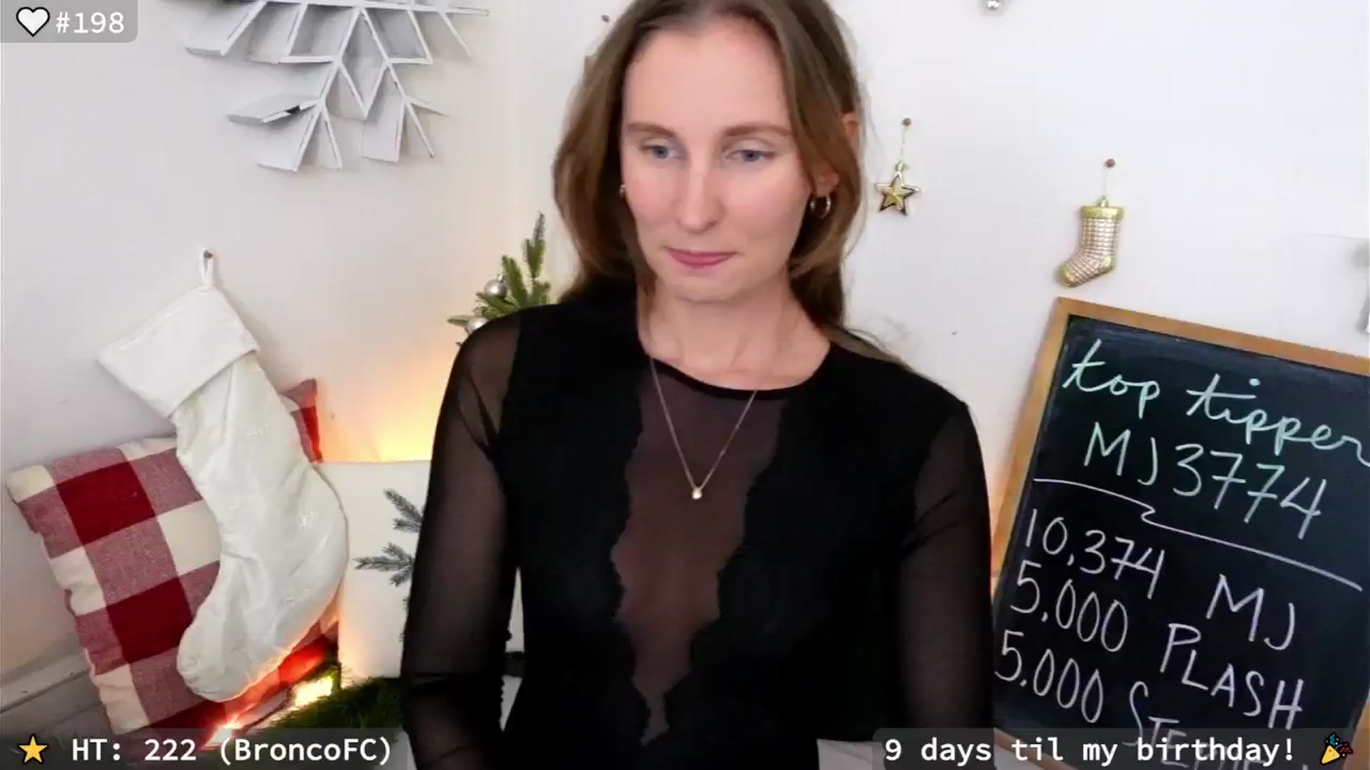 Gallery image thumbnail from hi_ella's myfreecams stream on, 12/19/2024, 03:10 image 1 of 20