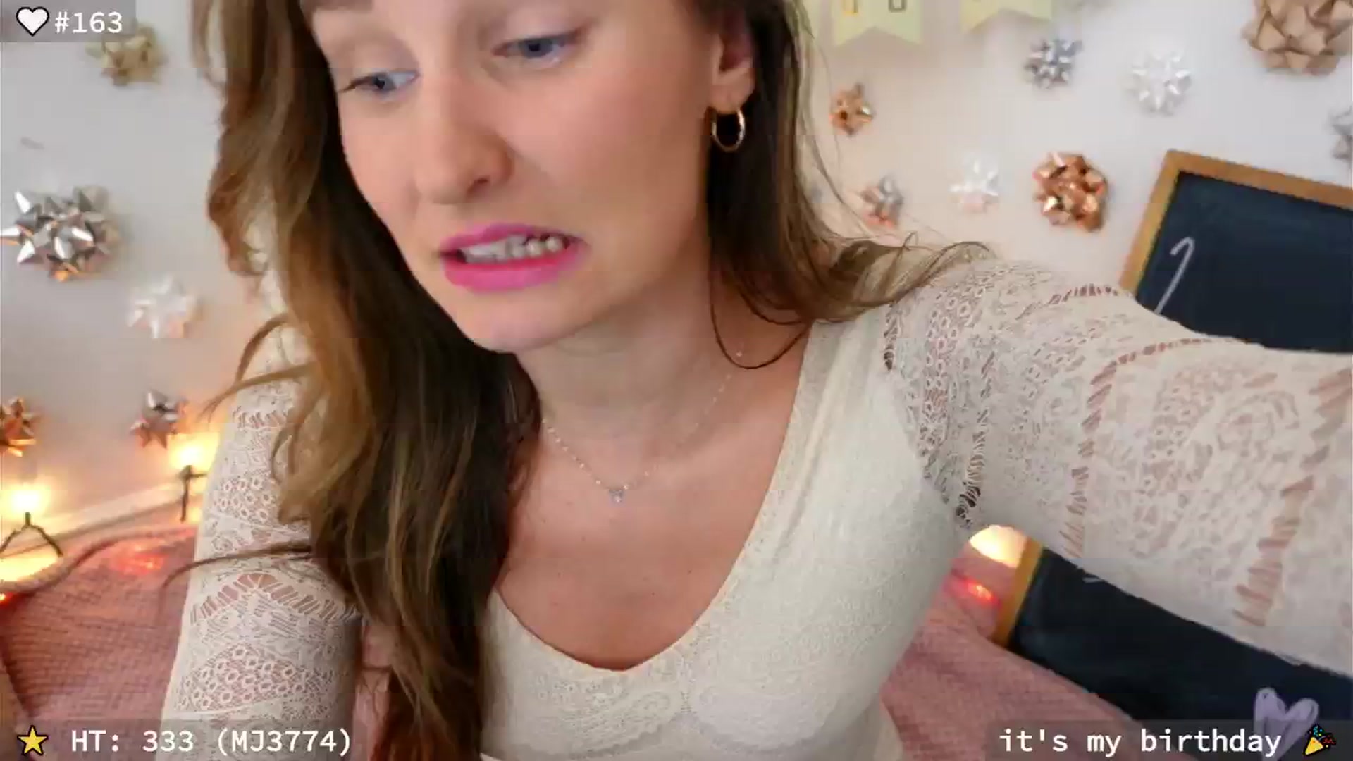 Gallery image thumbnail from hi_ella's myfreecams stream on, 12/28/2024, 22:32 image 16 of 20