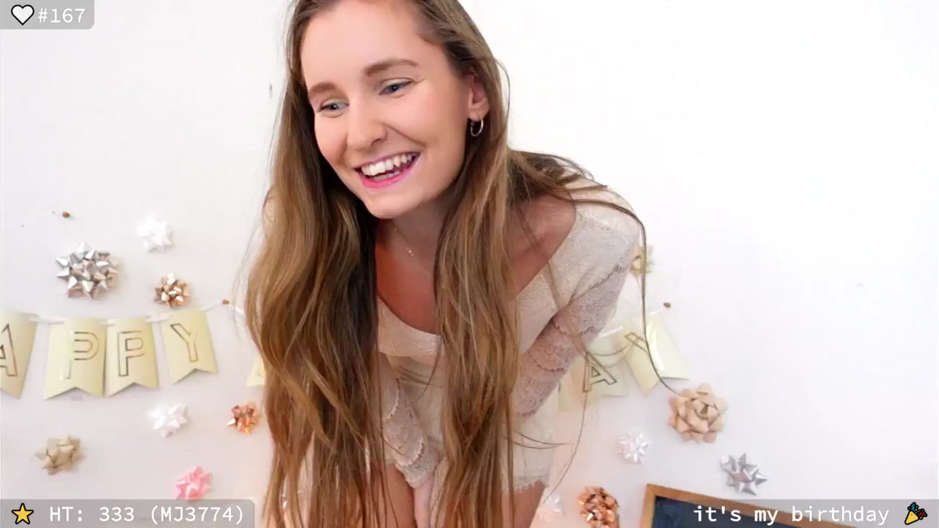Gallery image thumbnail from hi_ella's myfreecams stream on, 12/28/2024, 22:32 image 5 of 20