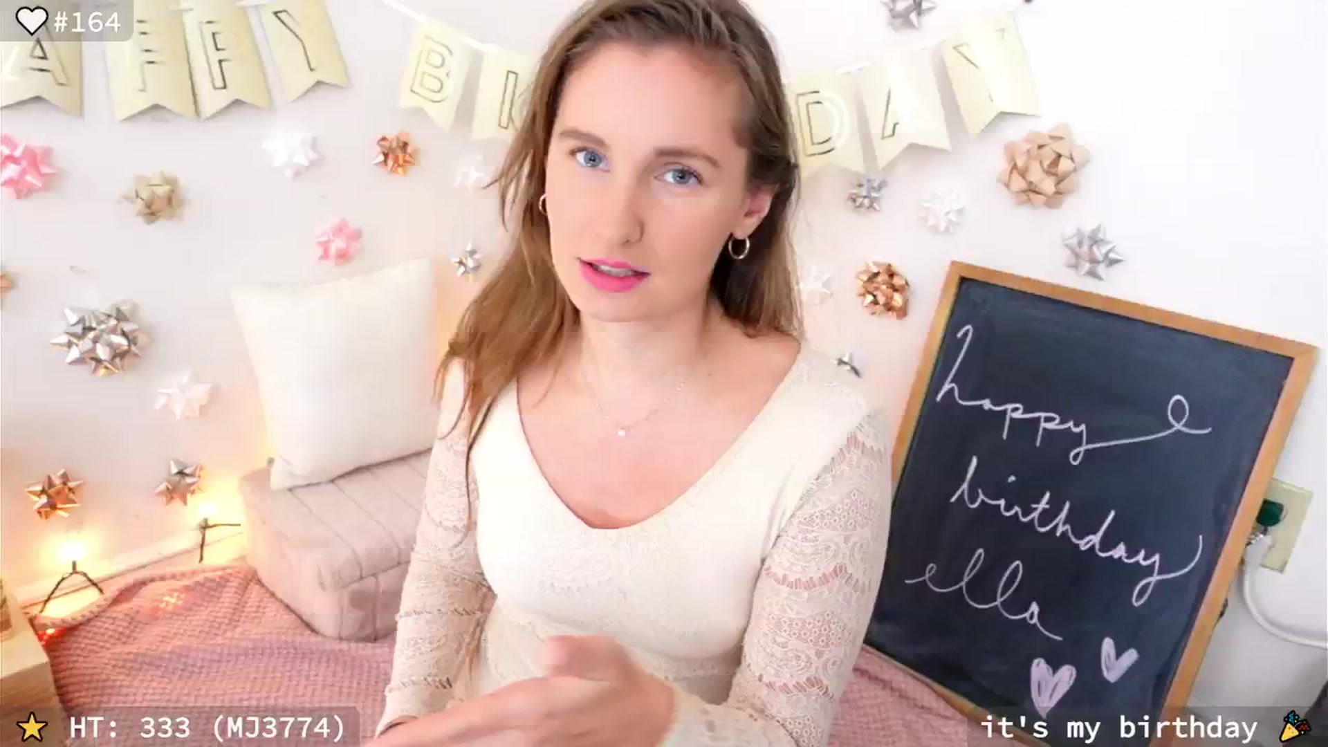 Gallery image thumbnail from hi_ella's myfreecams stream on, 12/28/2024, 22:32 image 12 of 20