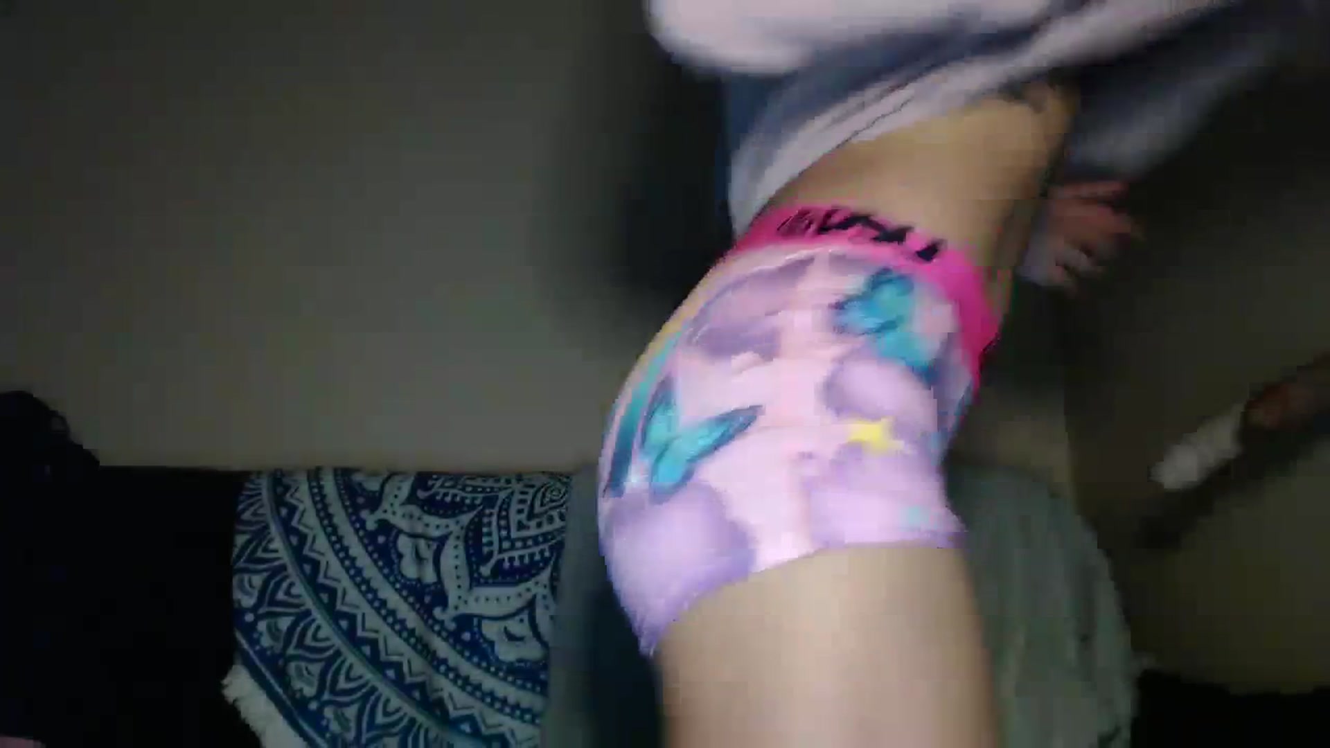 Gallery image thumbnail from hi_its_smiley's myfreecams stream on, 11/21/2023, 14:16 image 12 of 20