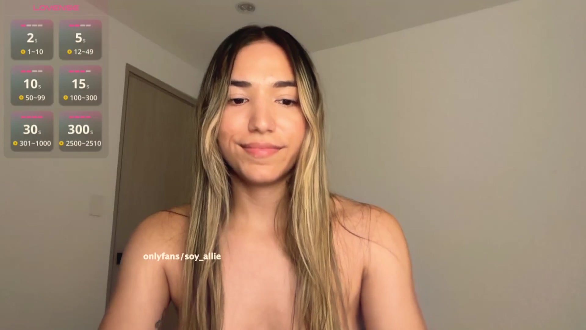 Gallery image thumbnail from hiallie_'s myfreecams stream on, 03/26/2026, 14:41 image 7 of 20