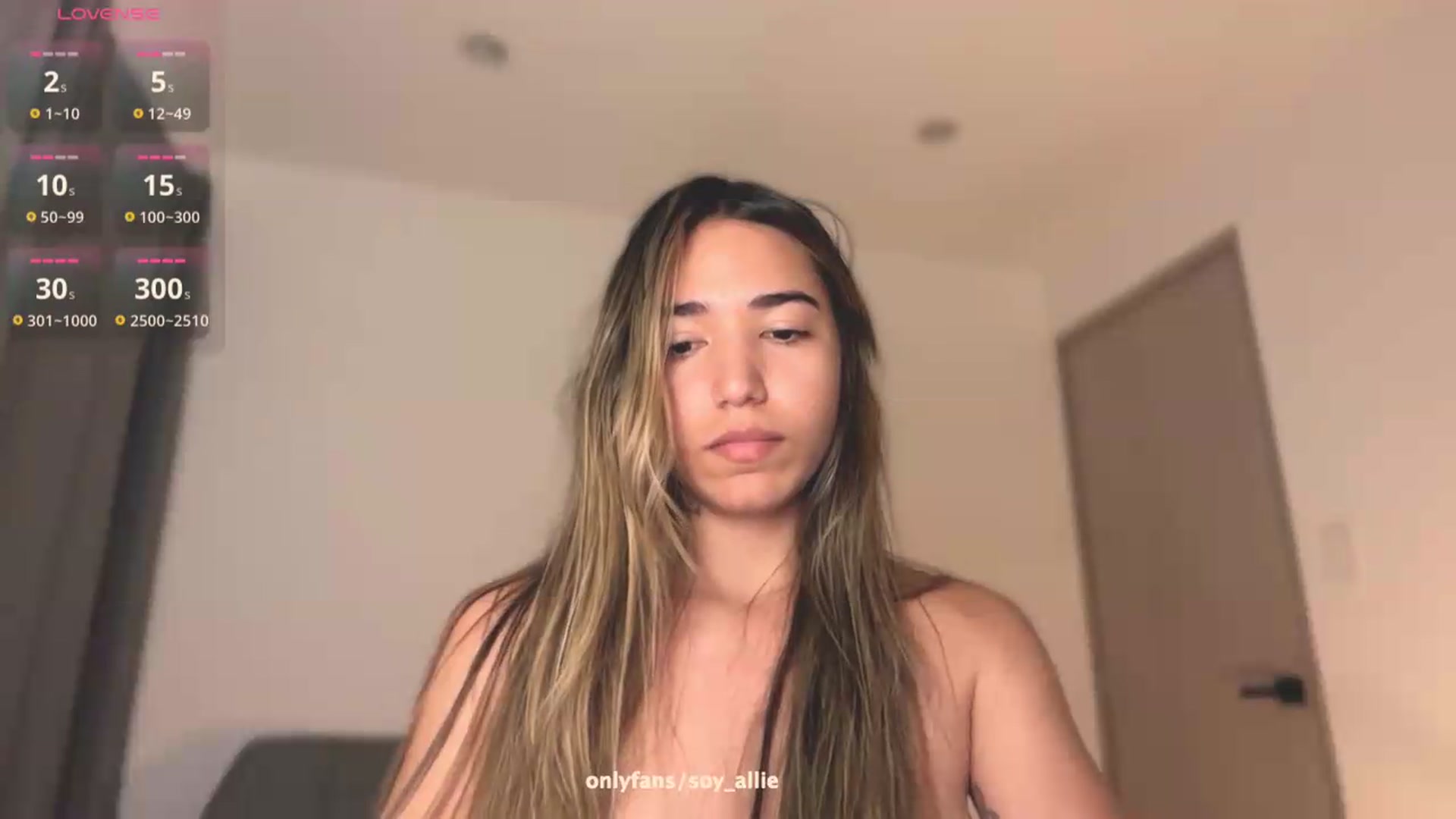 Gallery image thumbnail from hiallie_'s myfreecams stream on, 06/12/2026, 13:52 image 10 of 20