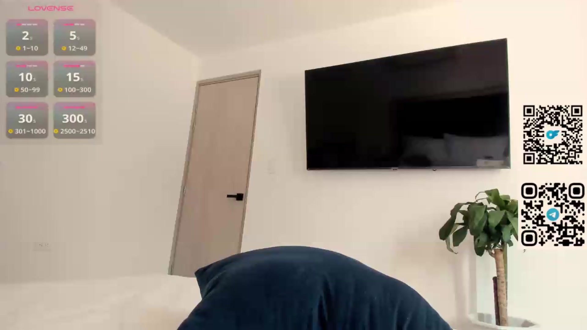 Gallery image thumbnail from hiallie_'s myfreecams stream on, 07/17/2026, 14:31 image 11 of 20