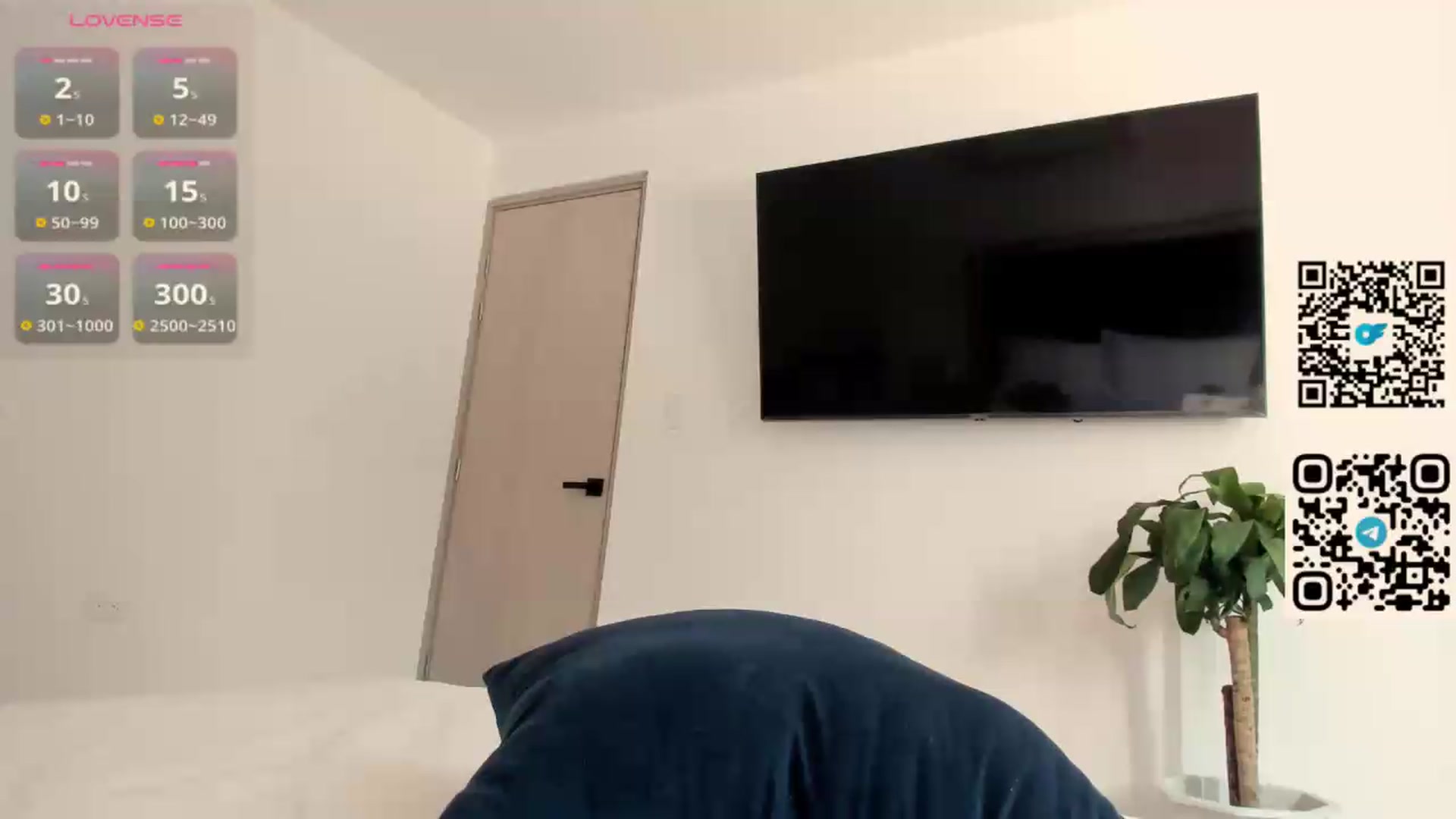 Gallery image thumbnail from hiallie_'s myfreecams stream on, 07/17/2026, 14:31 image 10 of 20