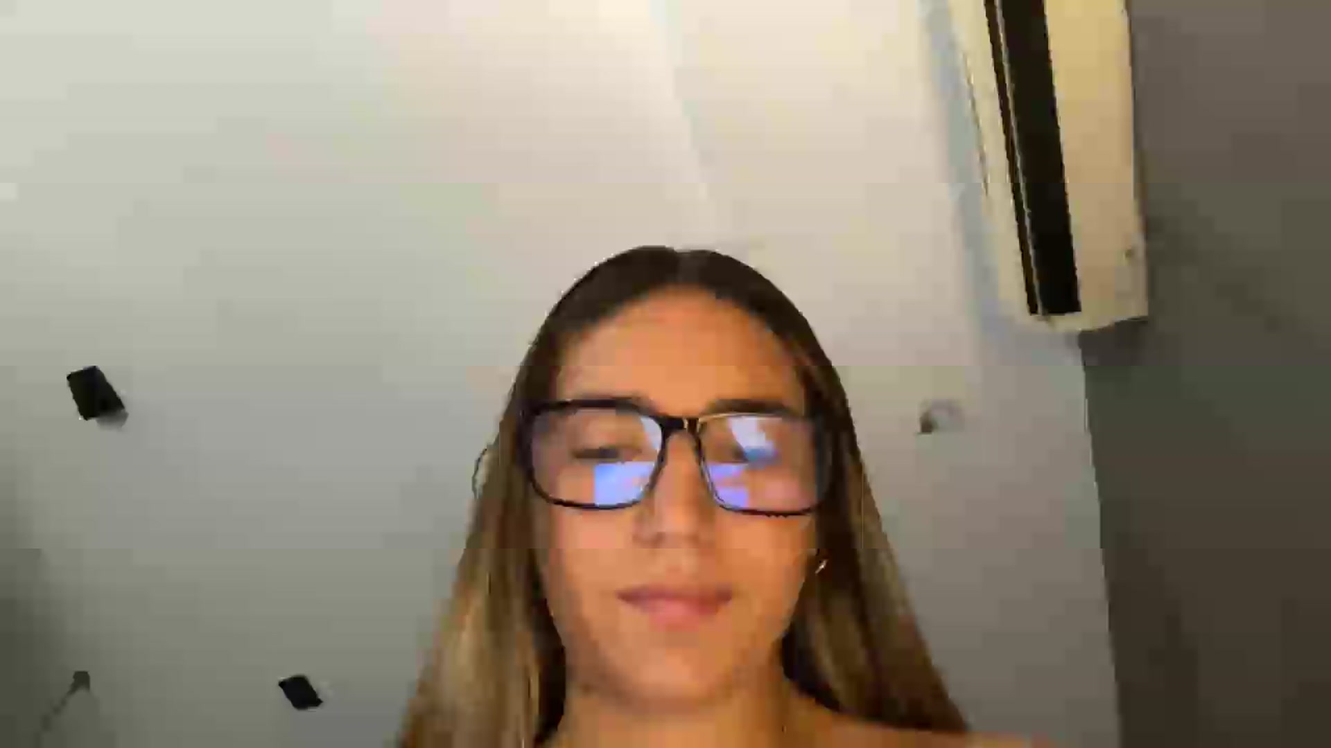 Gallery image thumbnail from hiallie_'s myfreecams stream on, 08/07/2026, 15:41 image 1 of 20