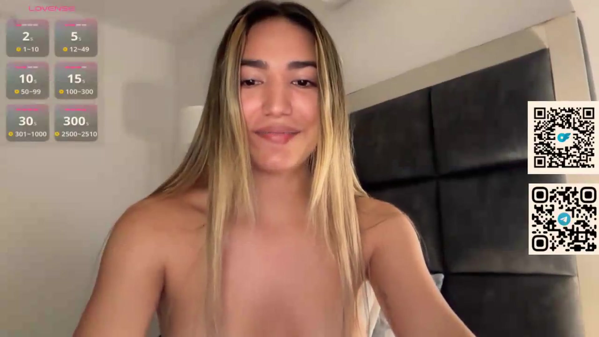 Gallery image thumbnail from hiallie_'s myfreecams stream on, 08/14/2026, 15:44 image 12 of 20