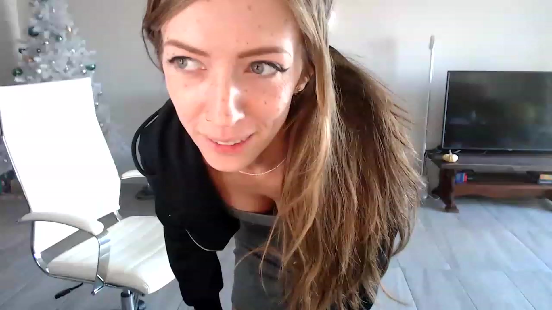 Gallery image thumbnail from highfrequency's myfreecams stream on, 12/06/2022, 22:07 image 8 of 20
