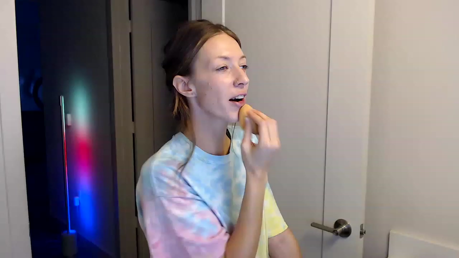 Gallery image thumbnail from highfrequency's myfreecams stream on, 12/07/2022, 22:51 image 4 of 20