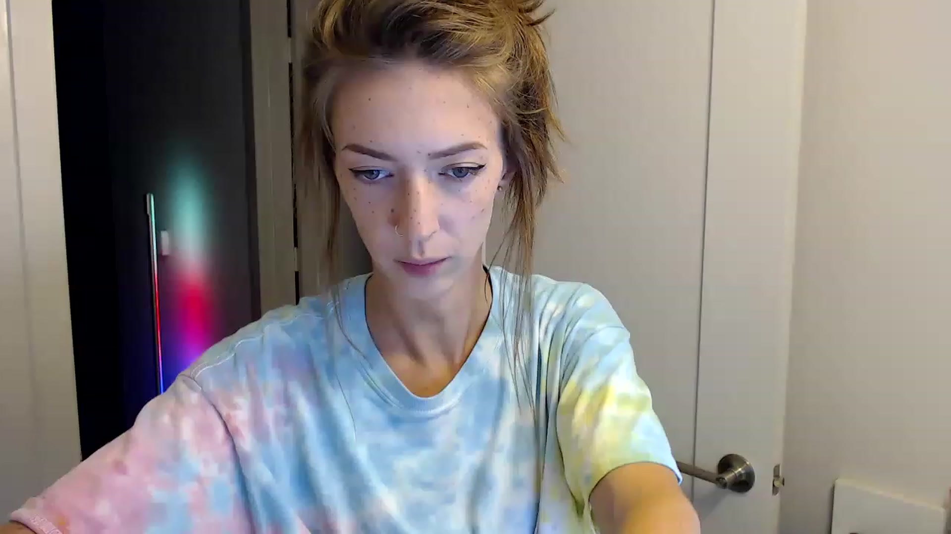 Gallery image thumbnail from highfrequency's myfreecams stream on, 12/08/2022, 01:08 image 4 of 20