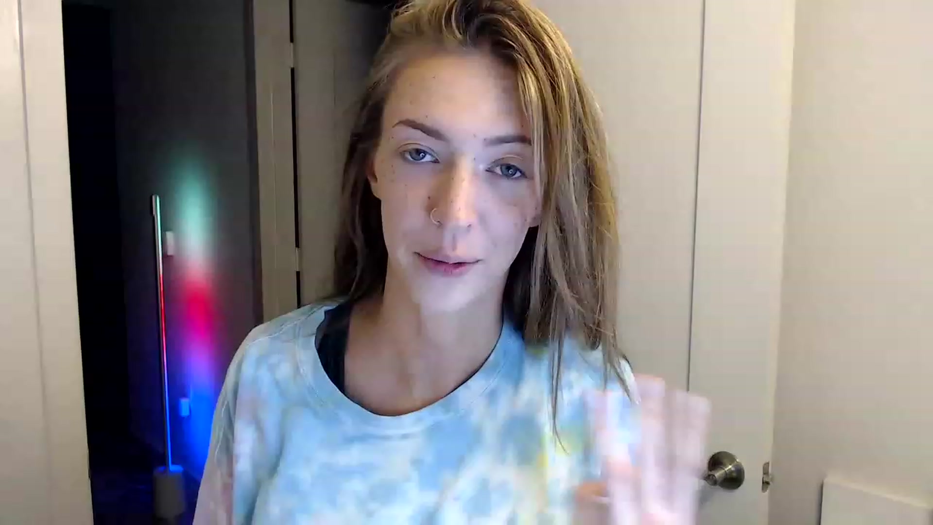 Gallery image thumbnail from highfrequency's myfreecams stream on, 12/08/2022, 01:08 image 1 of 20