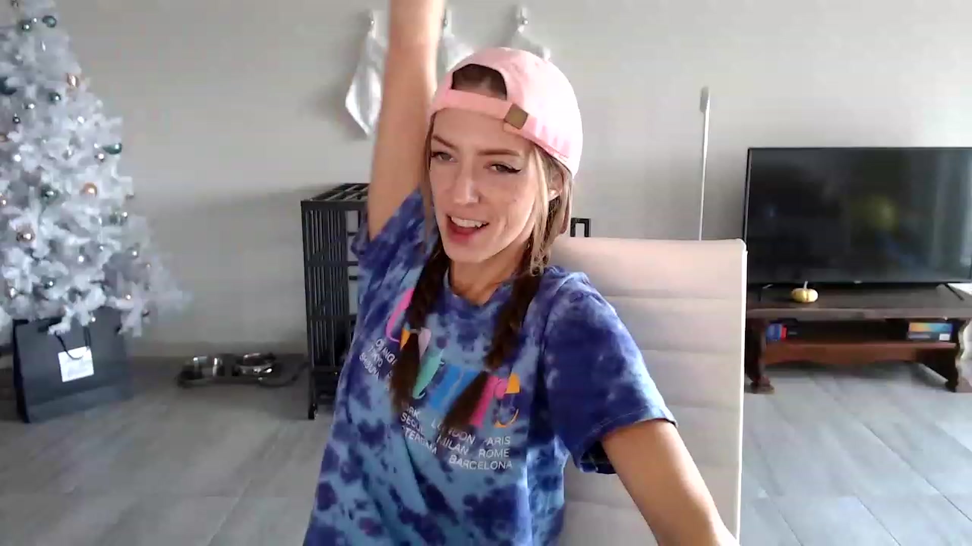 Gallery image thumbnail from highfrequency's myfreecams stream on, 12/09/2022, 20:31 image 10 of 20