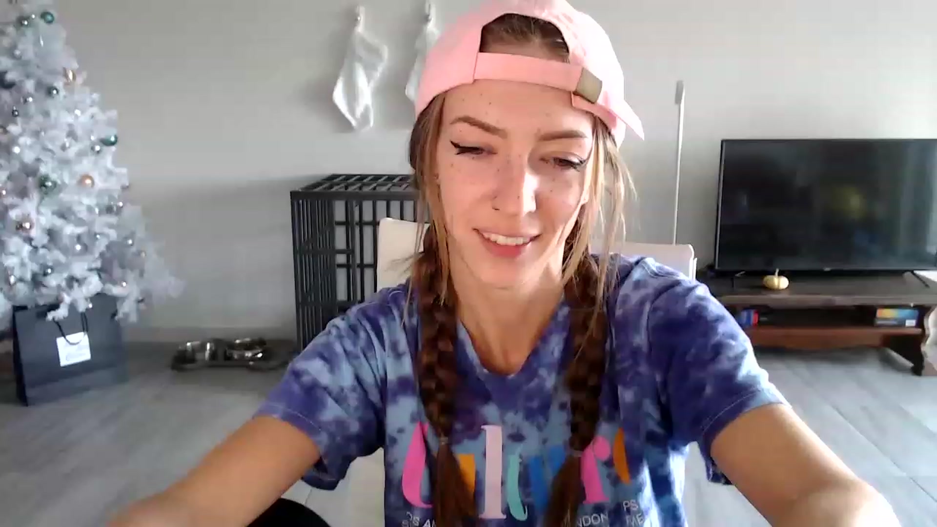 Gallery image thumbnail from highfrequency's myfreecams stream on, 12/09/2022, 20:31 image 5 of 20
