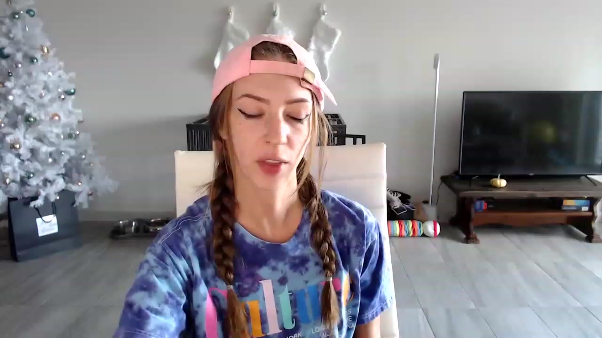 Gallery image thumbnail from highfrequency's myfreecams stream on, 12/09/2022, 20:31 image 8 of 20