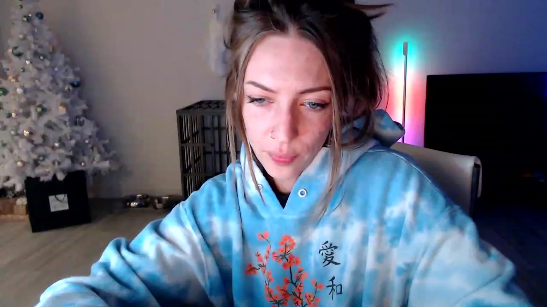 Gallery image thumbnail from highfrequency's myfreecams stream on, 12/11/2022, 02:29 image 13 of 20
