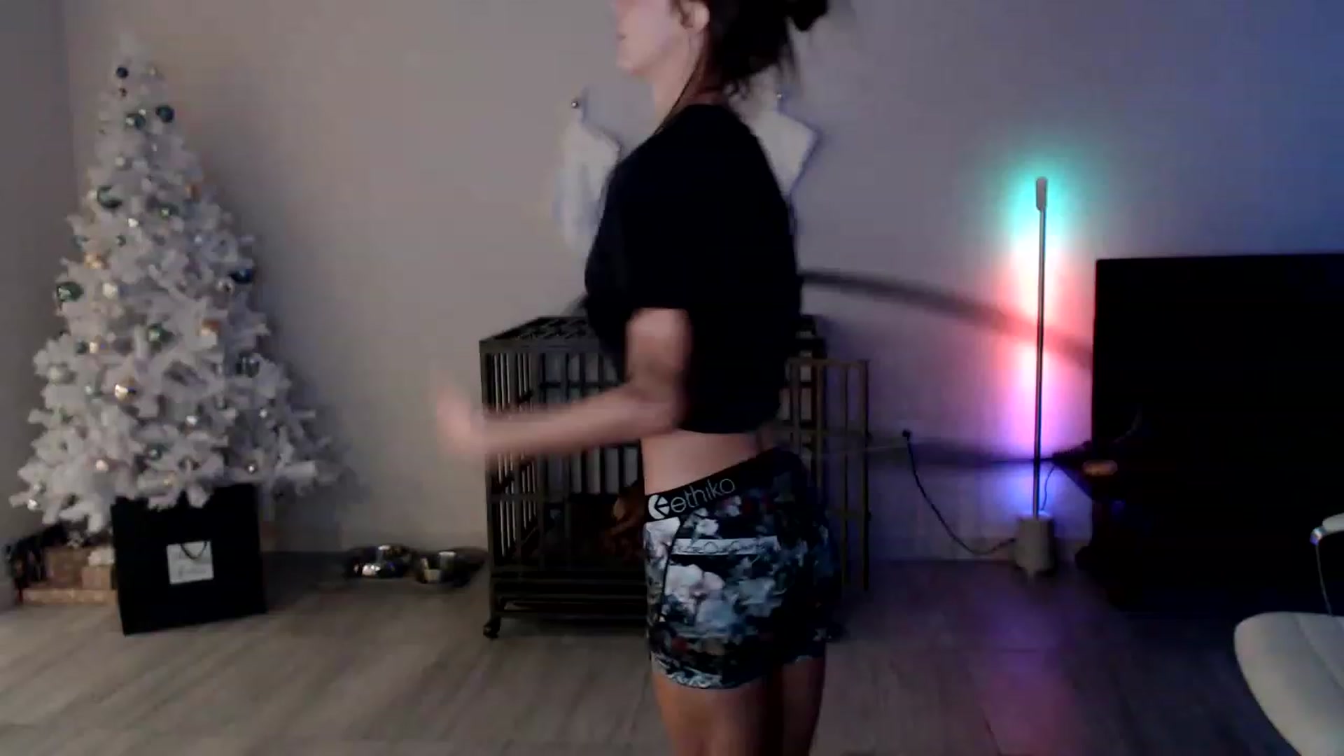 Gallery image thumbnail from highfrequency's myfreecams stream on, 12/11/2022, 02:29 image 7 of 20