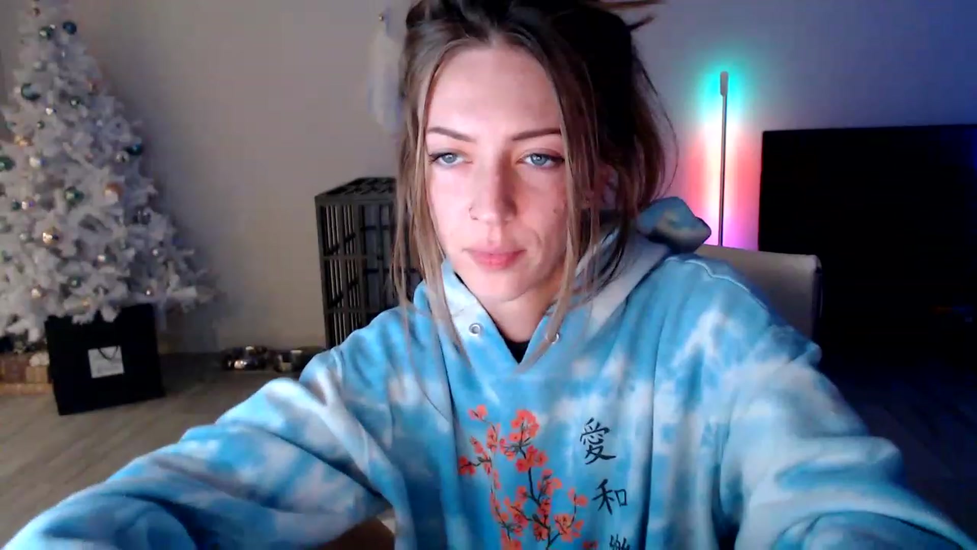 Gallery image thumbnail from highfrequency's myfreecams stream on, 12/11/2022, 02:29 image 14 of 20