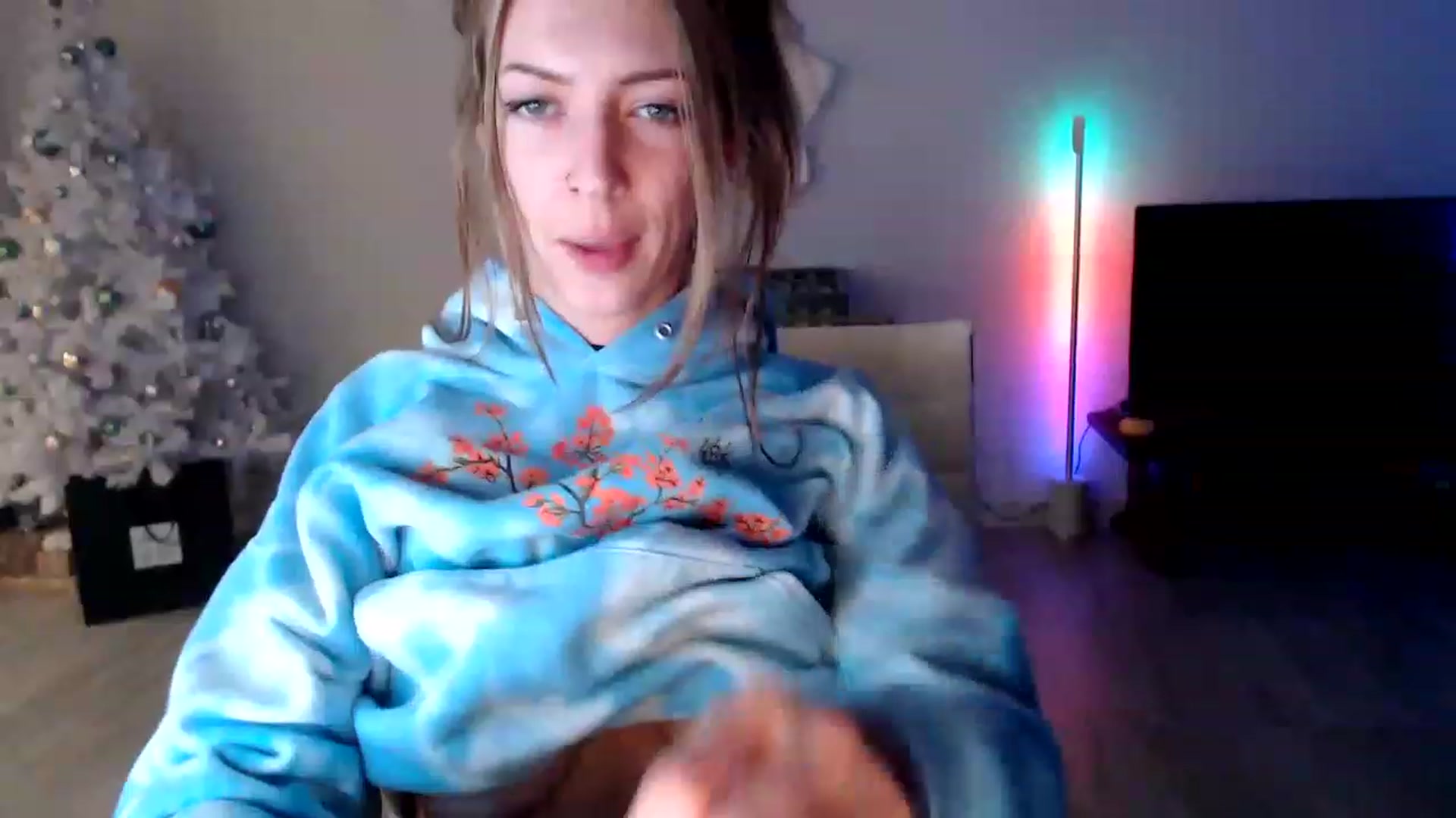 Gallery image thumbnail from highfrequency's myfreecams stream on, 12/11/2022, 02:29 image 15 of 20