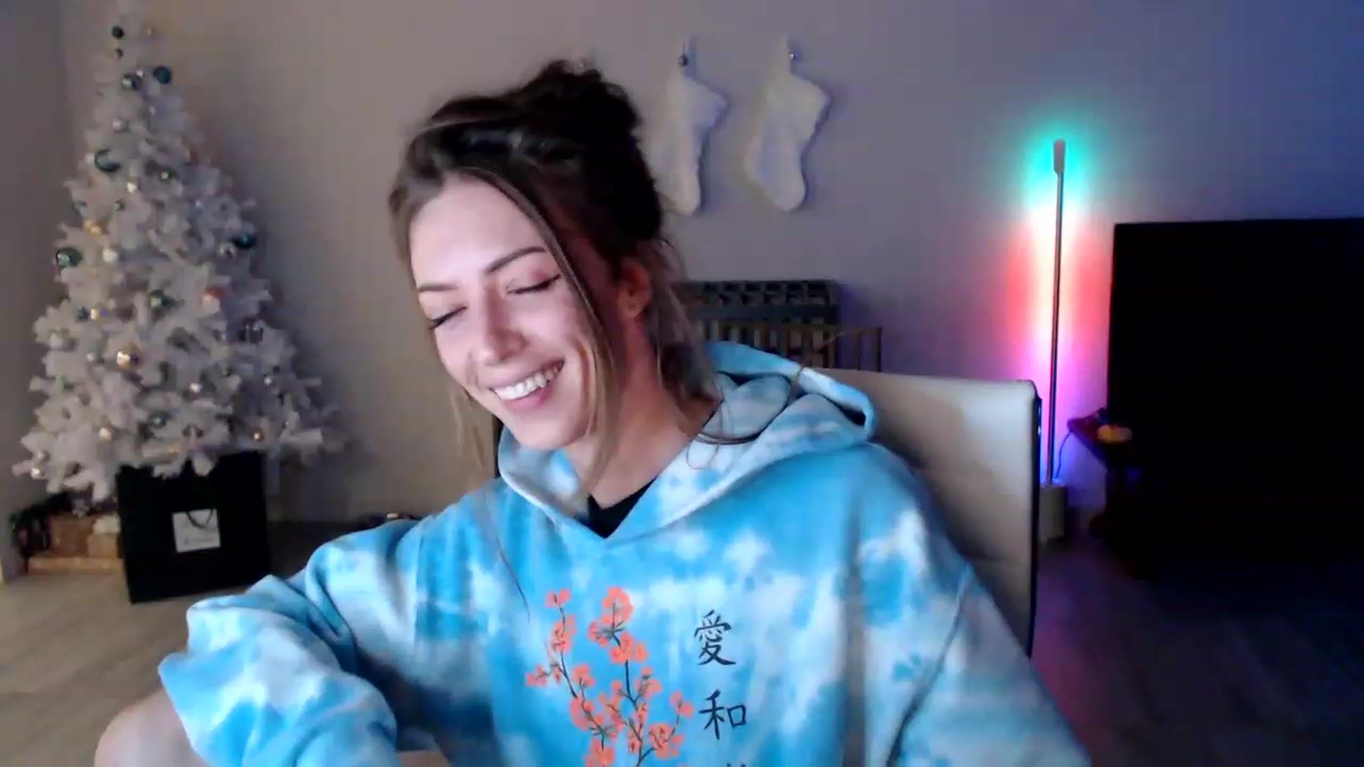 Gallery image thumbnail from highfrequency's myfreecams stream on, 12/11/2022, 02:29 image 5 of 20
