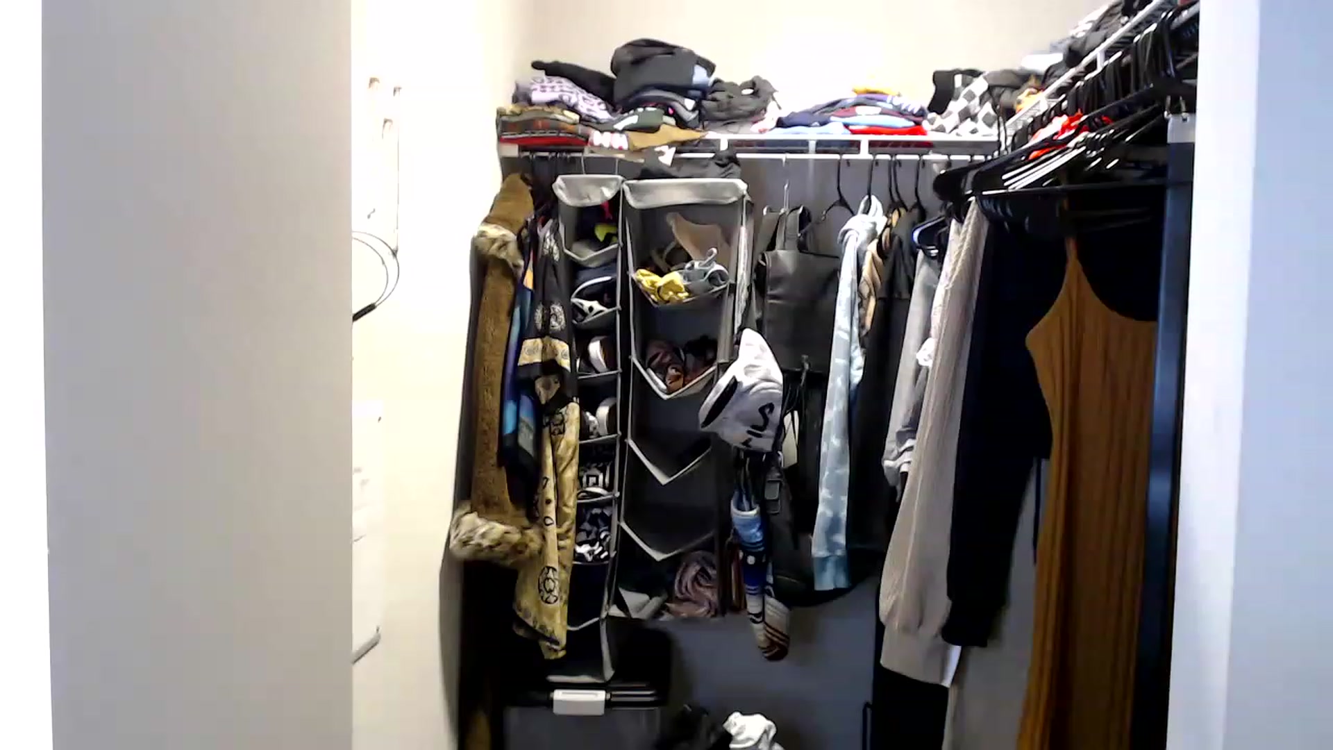 Gallery image thumbnail from highfrequency's myfreecams stream on, 12/11/2022, 03:02 image 9 of 20