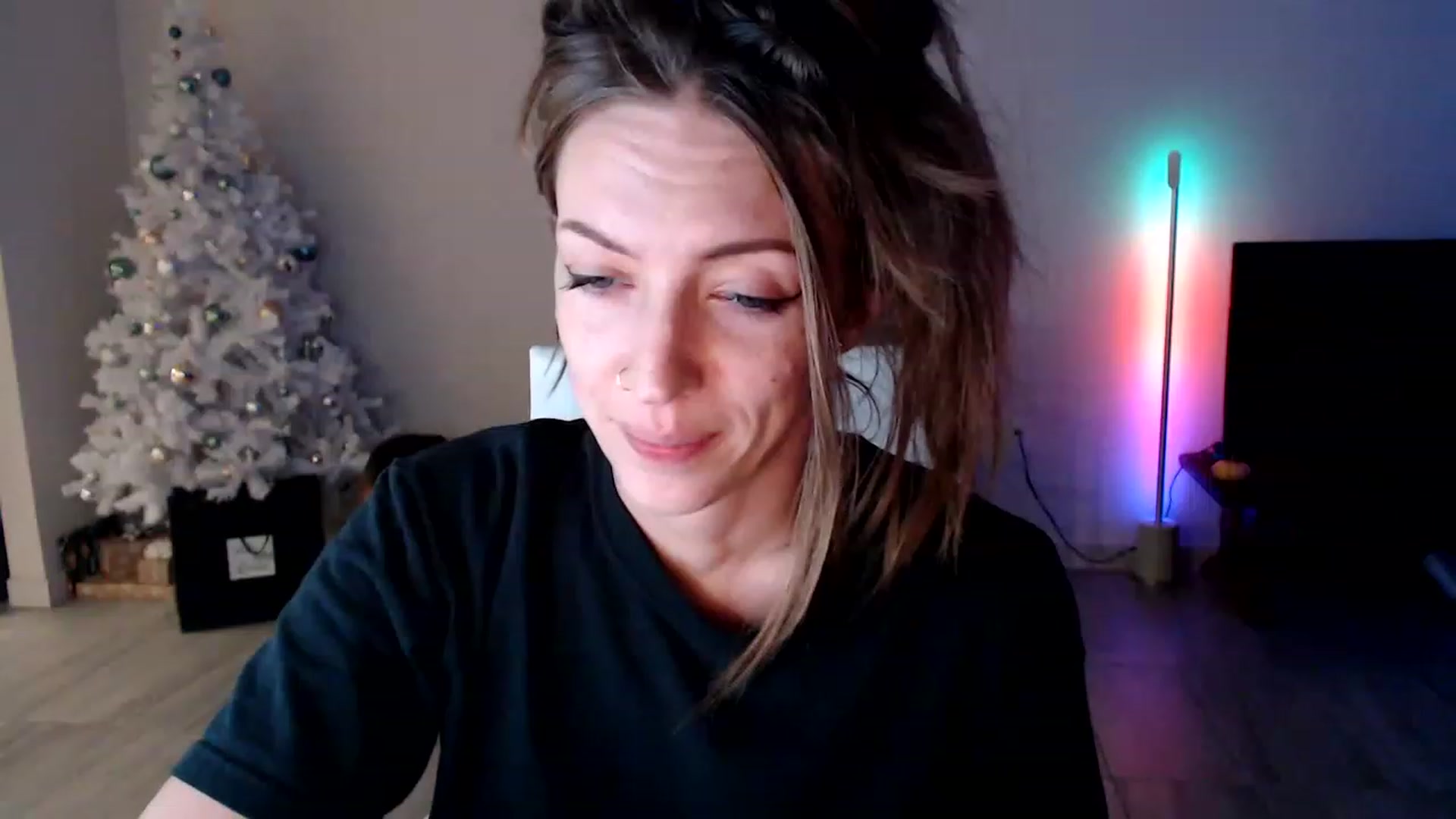Gallery image thumbnail from highfrequency's myfreecams stream on, 12/11/2022, 03:02 image 19 of 20