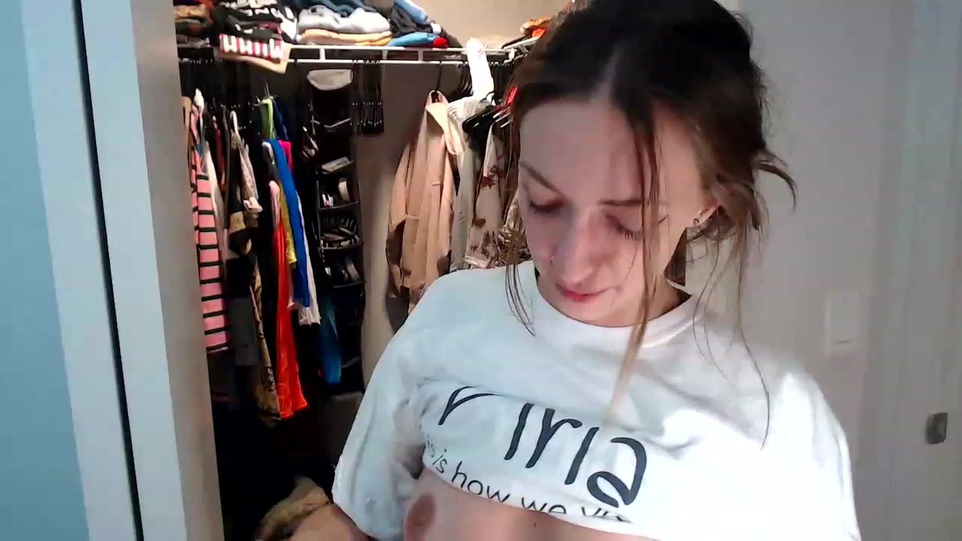 Gallery image thumbnail from highfrequency's myfreecams stream on, 01/02/2023, 05:35 image 6 of 20
