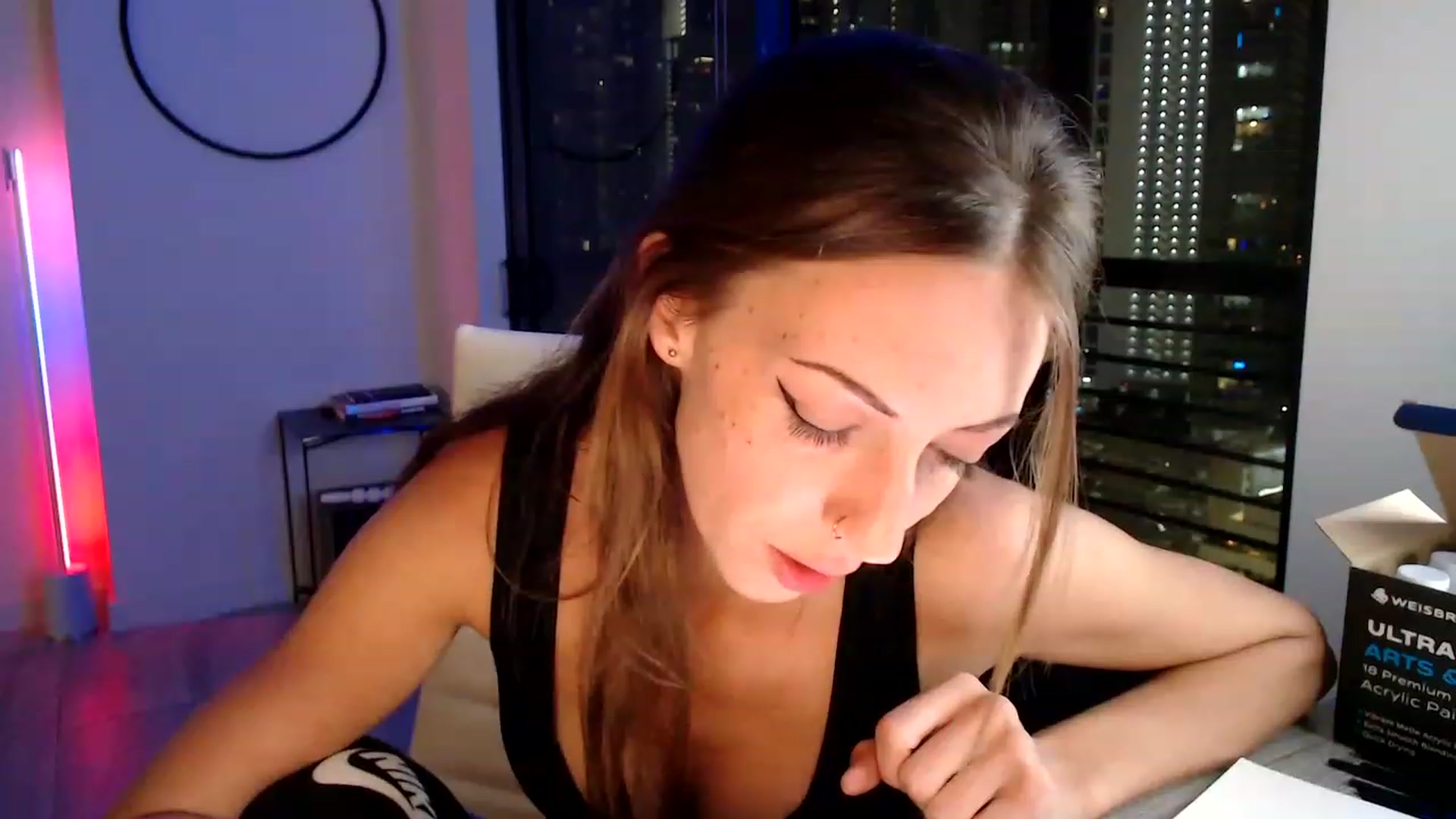 Gallery image thumbnail from highfrequency's myfreecams stream on, 01/21/2023, 03:41 image 14 of 20