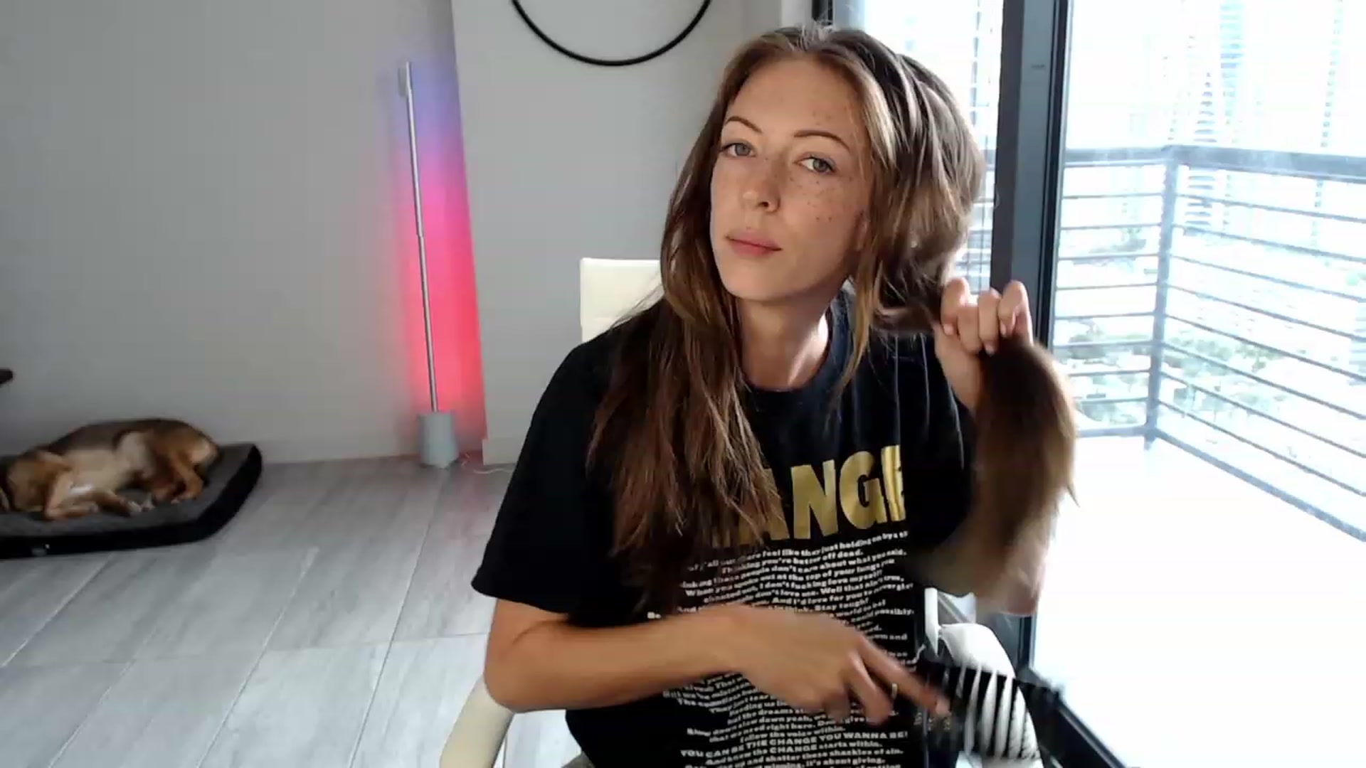 Gallery image thumbnail from highfrequency's myfreecams stream on, 02/04/2023, 14:12 image 8 of 20