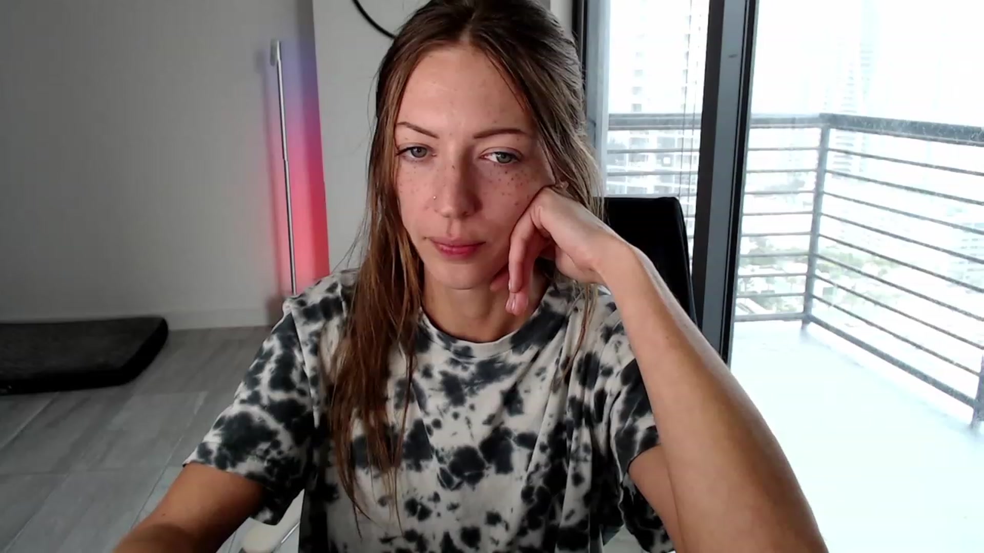 Gallery image thumbnail from highfrequency's myfreecams stream on, 02/04/2023, 17:36 image 17 of 20