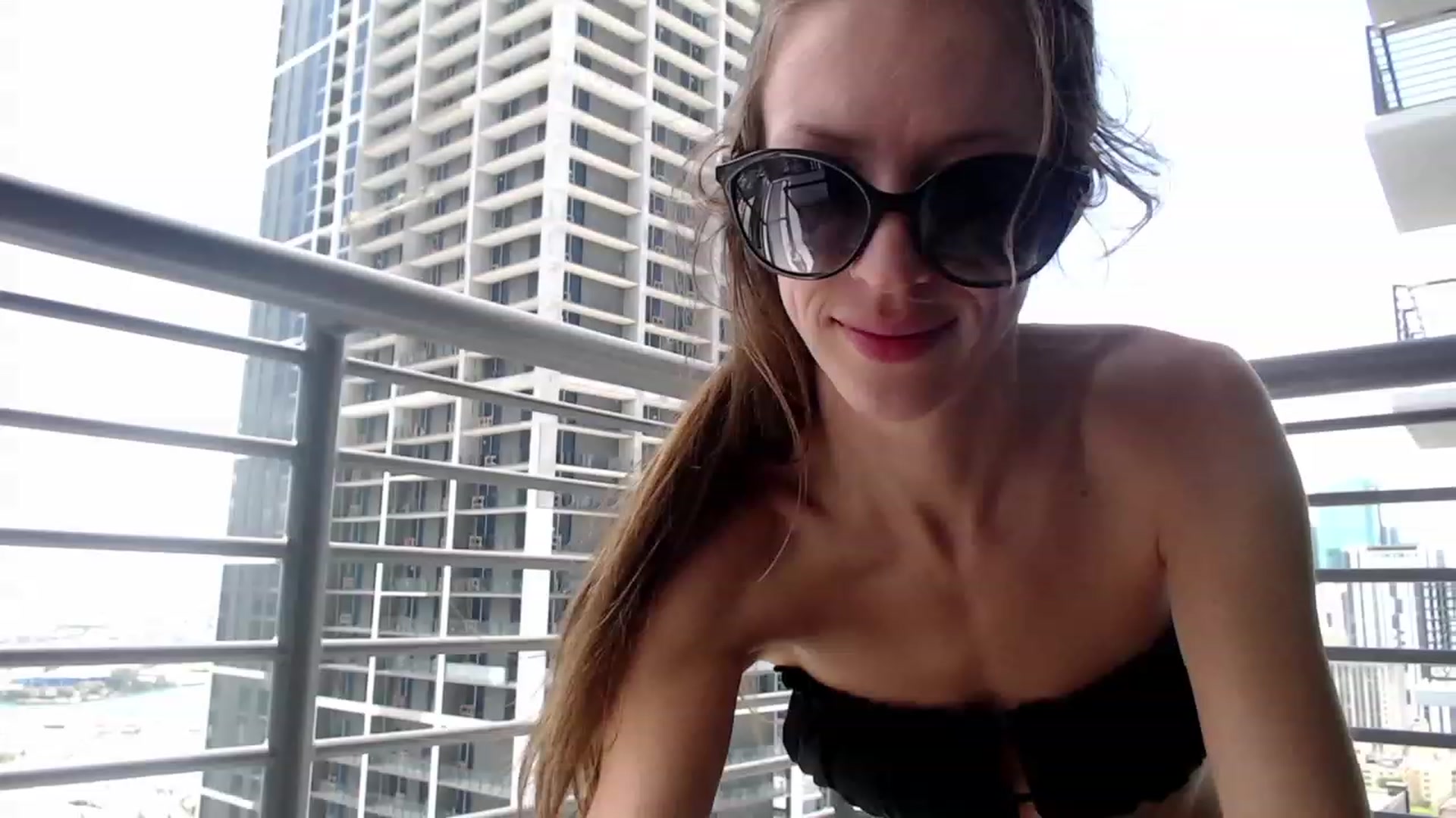 Gallery image thumbnail from highfrequency's myfreecams stream on, 06/04/2023, 16:22 image 18 of 20